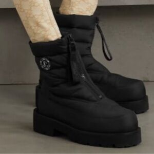 NWT Jimmy Choo Black Quilted Winter Boots
